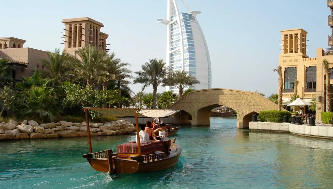 Groups Plus Tours Grupo Dubai Abu Dhabi 01