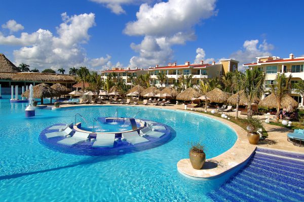 group plus hotel Melia Caribe Beach 01